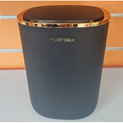 Cubo de basura con sensor inteligente